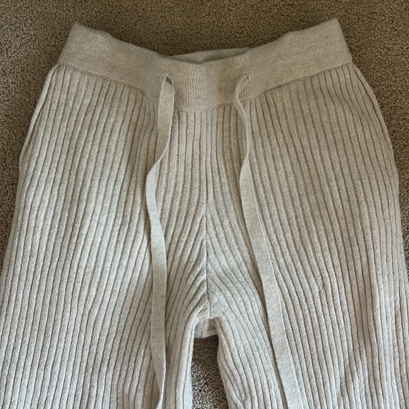 Sweater Ribbed Pants With Pockets - Picture 2 of 3